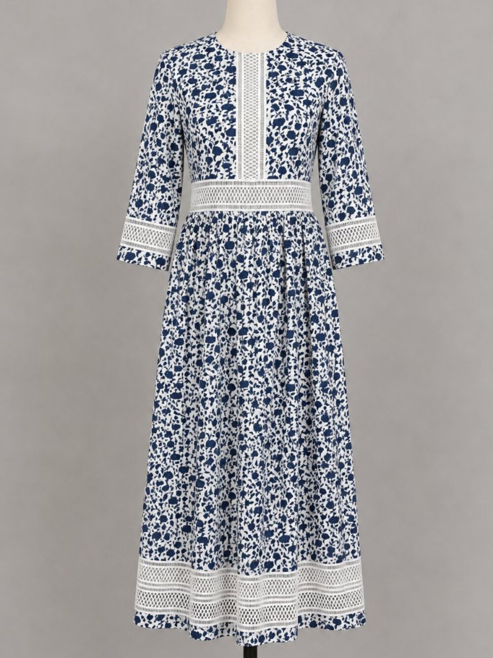 Loretta Caponi Dress S Blue Floral 3/4 Sleeve Cotton Midi Crochet Fit Flare
